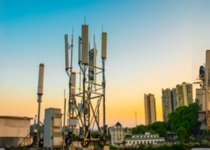 DAS antenna installation